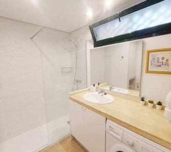 Precioso Céntrico Y Con Piscina Salada Apartamento