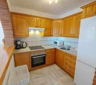 Apartamento Precioso Céntrico Y Con Piscina Salada