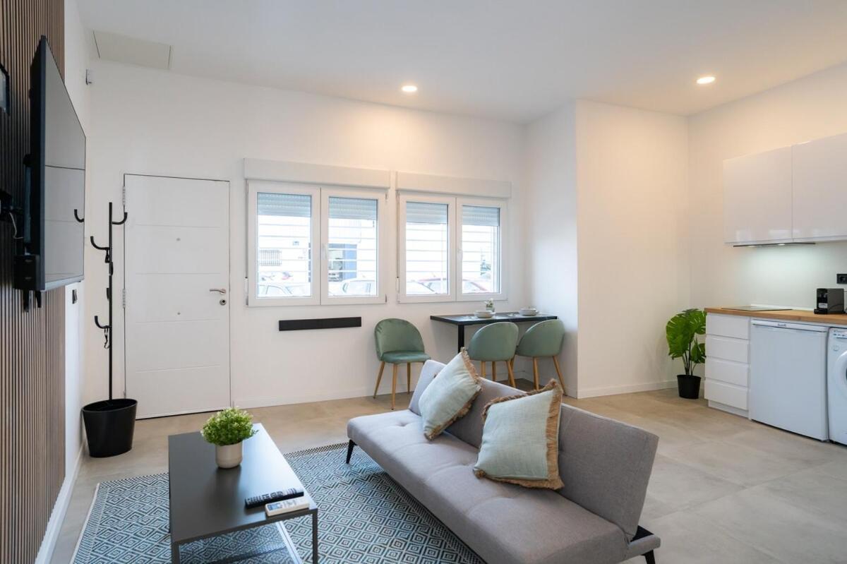 Nomad - Airport Ii Apartment *