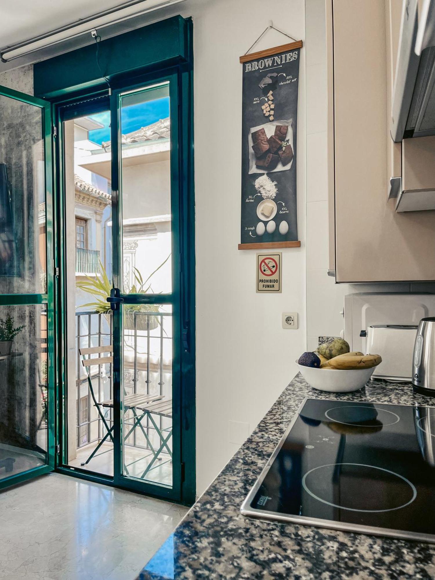 Harmony Free Garage Shared Roof Terrace *