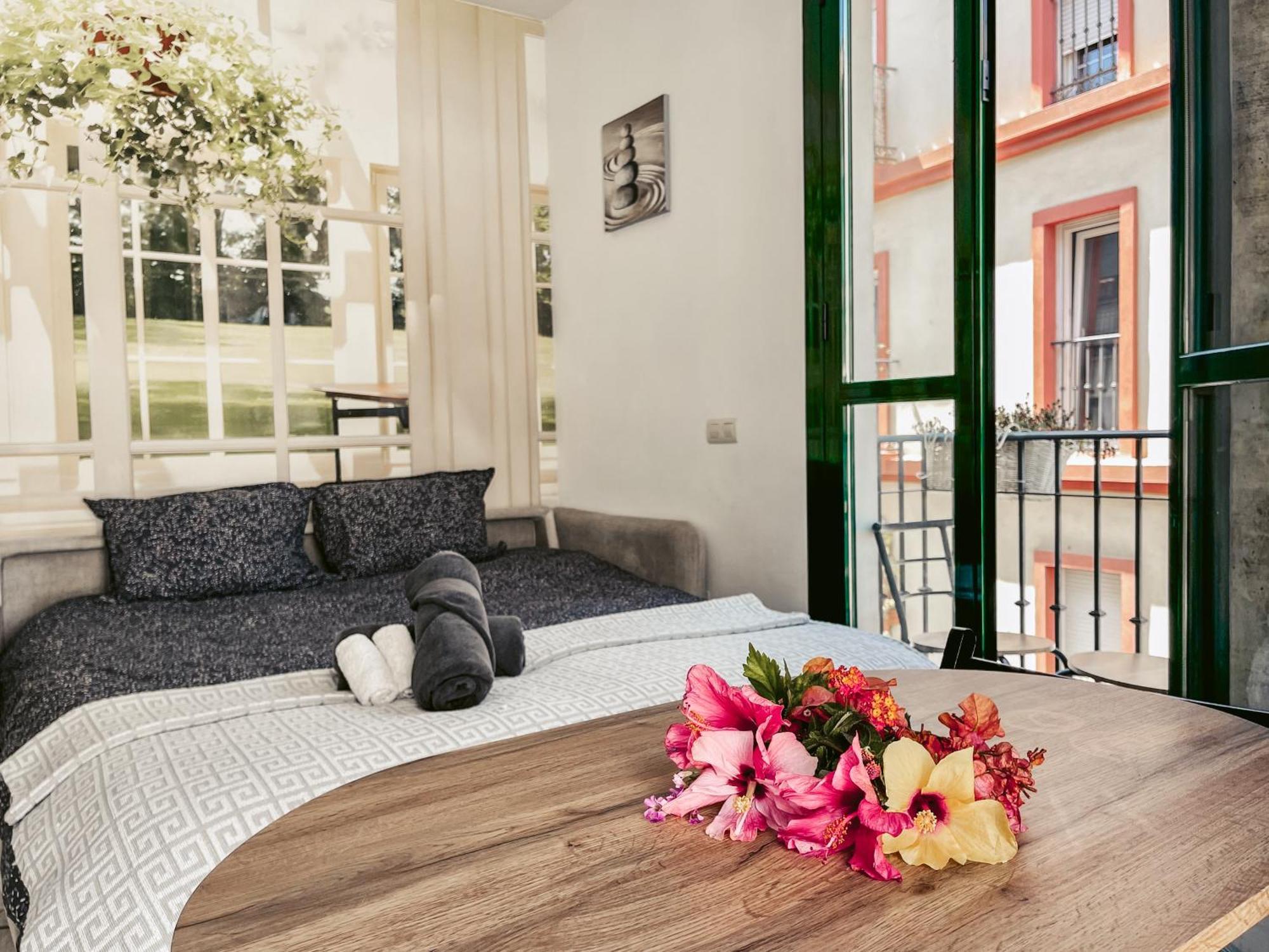 Harmony Free Garage Shared Roof Terrace