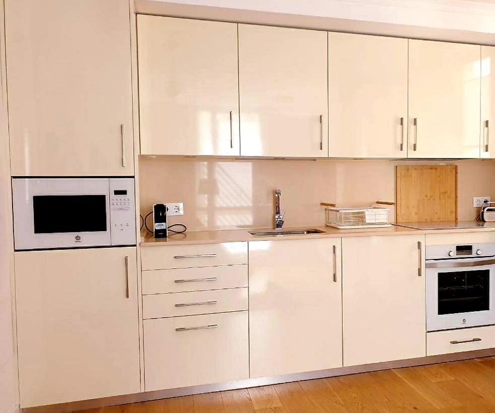 Apartamento Modernes In Centro Mit Terrasse, Kingsize-bett , Ac Und Schnellem Wlan *