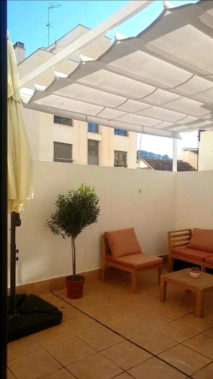 Modernes In Centro Mit Terrasse, Kingsize-bett , Ac Und Schnellem Wlan Apartamento