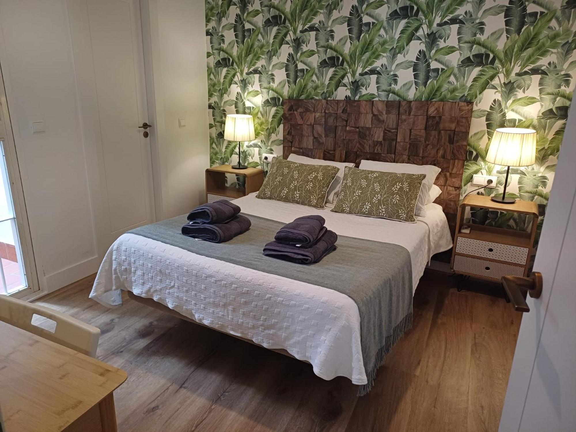 Apartamento Espacioso En Plaza De La Merced, Exterior Con Patio, En Centro Histórico *