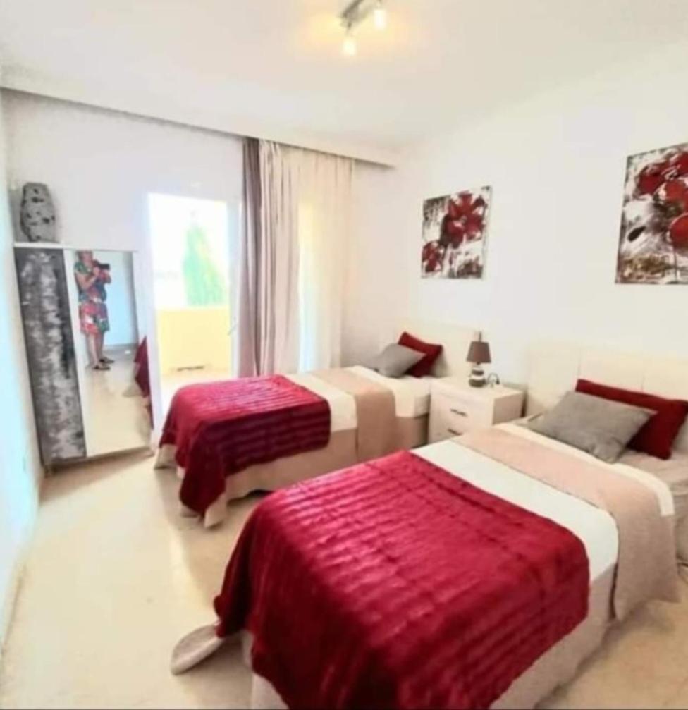Habitación en casa particular Bedroom, With A Share Bathroom In A Place