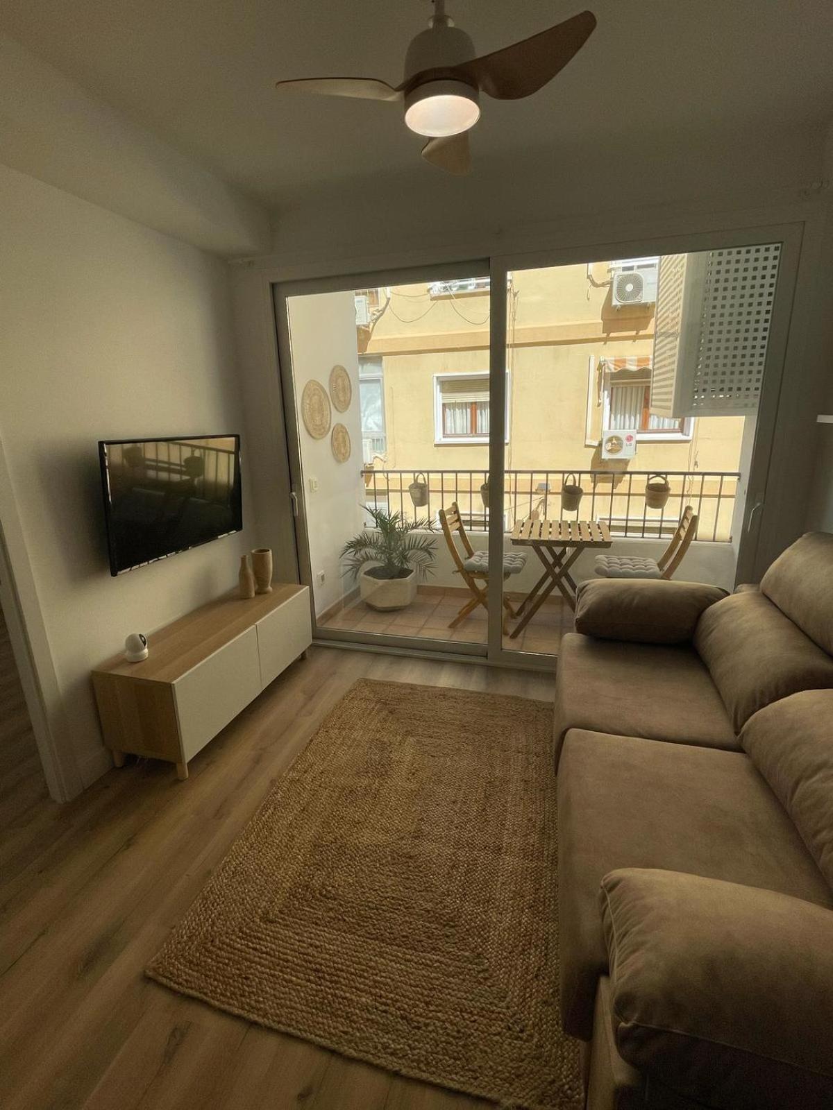 Atuairehome La Casita De Maura Rozando Playas Del Palo Apartamento