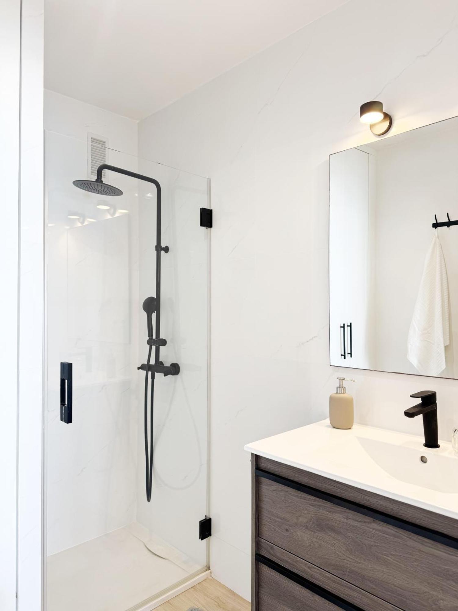 Apartamento Malagueta Premium Con Terraza Y Vistas Al Mar Málaga