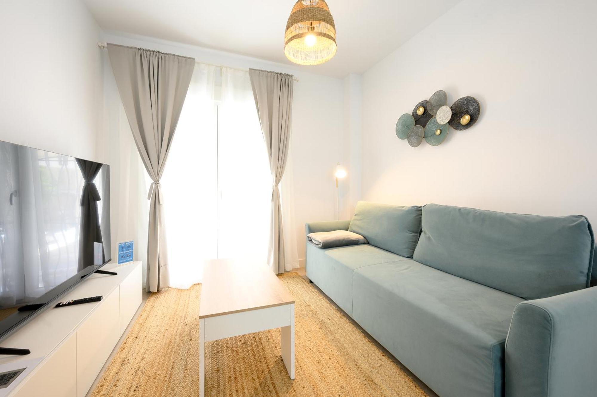 Apartamento Nuevo! En El Centro! 1m Metro, Zambrano Y Con Parking *