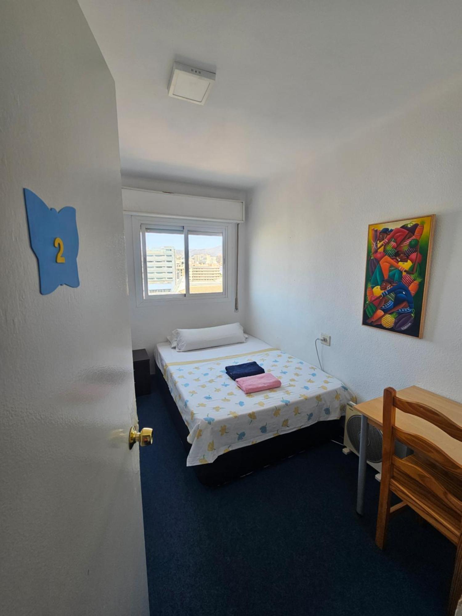 Habitación en casa particular Privada Centro Cerca Tren Maria Zambrano Y Playa Muy Buena Conexion Wifi Málaga