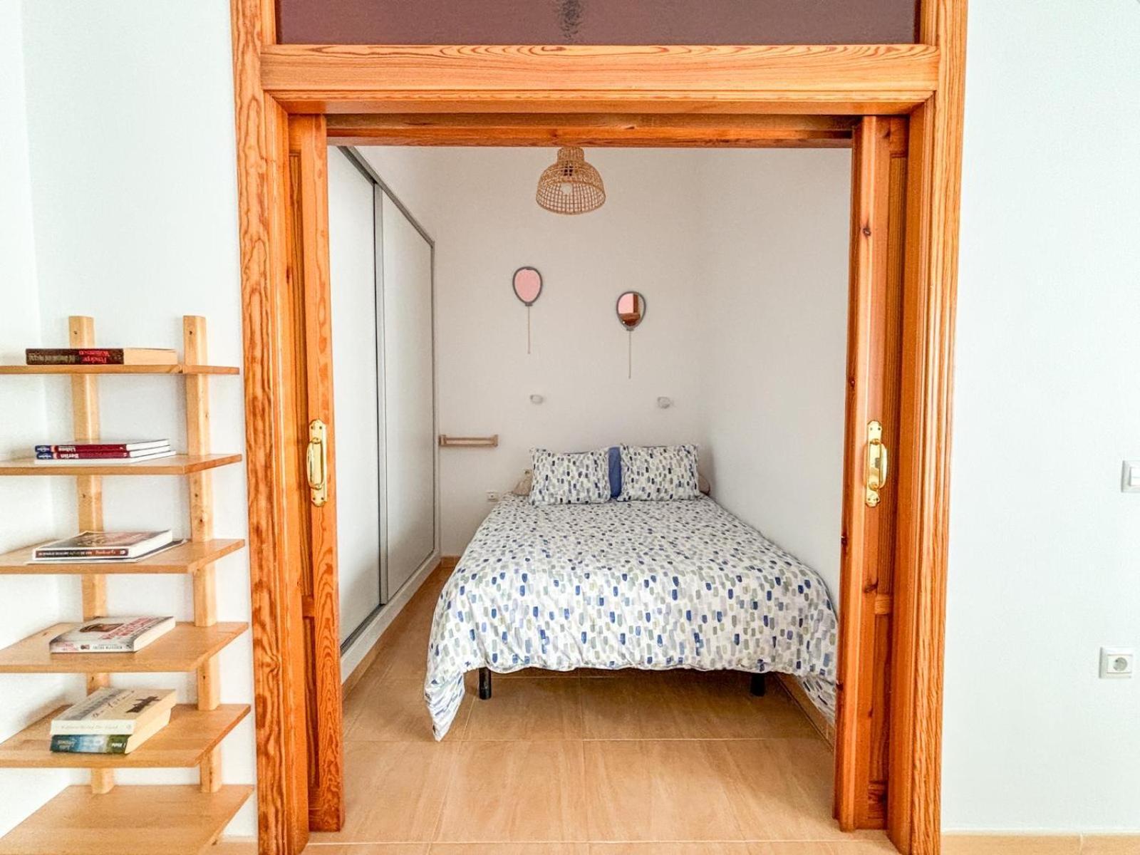 Plz De La Merced Solera Apartment