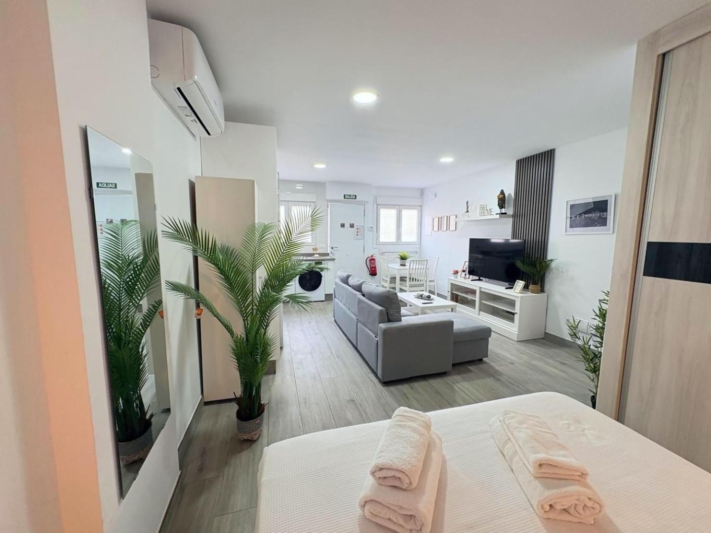 Apartamento Benahavis Ii Airport *