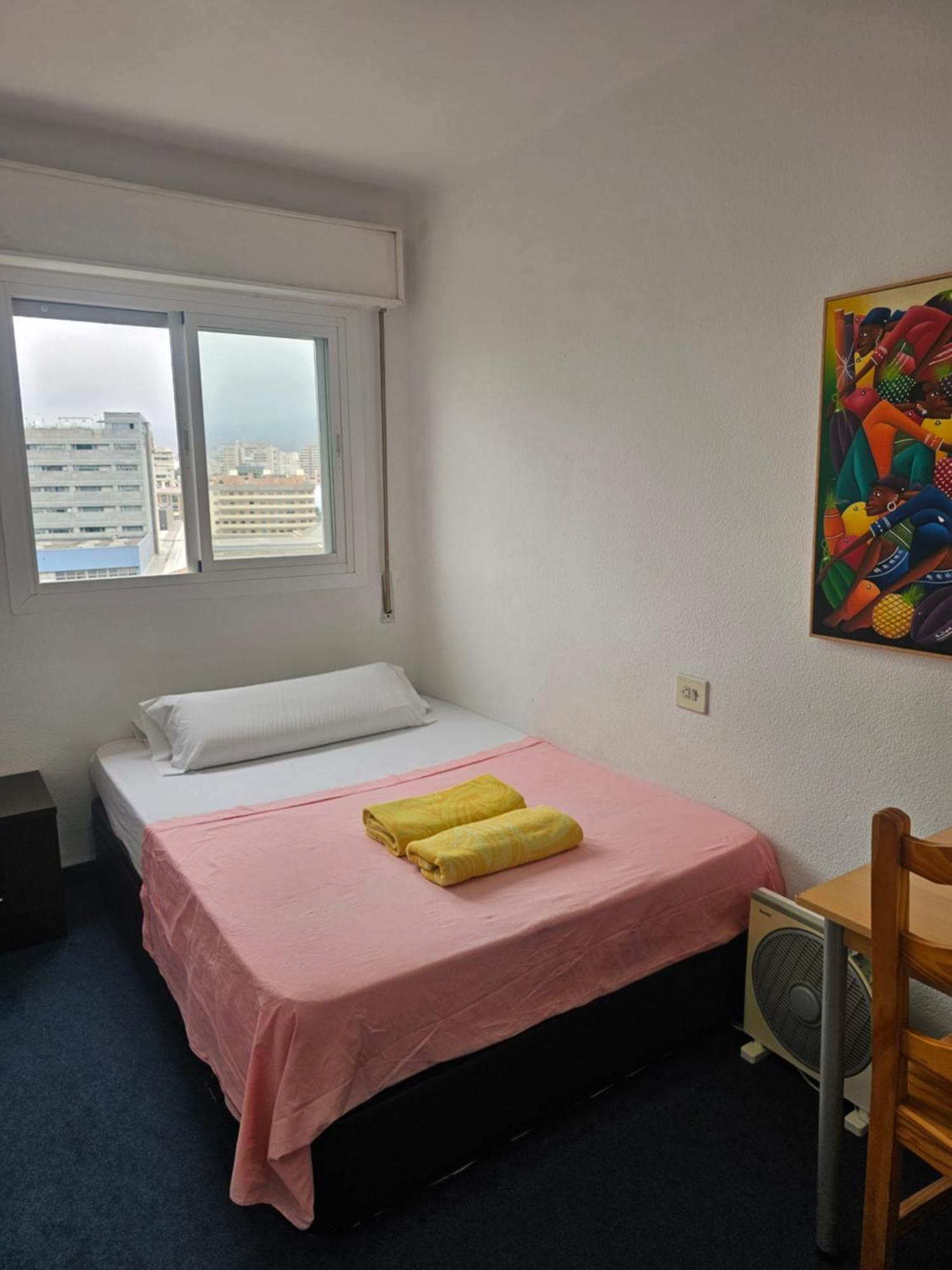 Privada Centro Cerca Tren Maria Zambrano Y Playa Muy Buena Conexion Wifi Habitación en casa particular Málaga