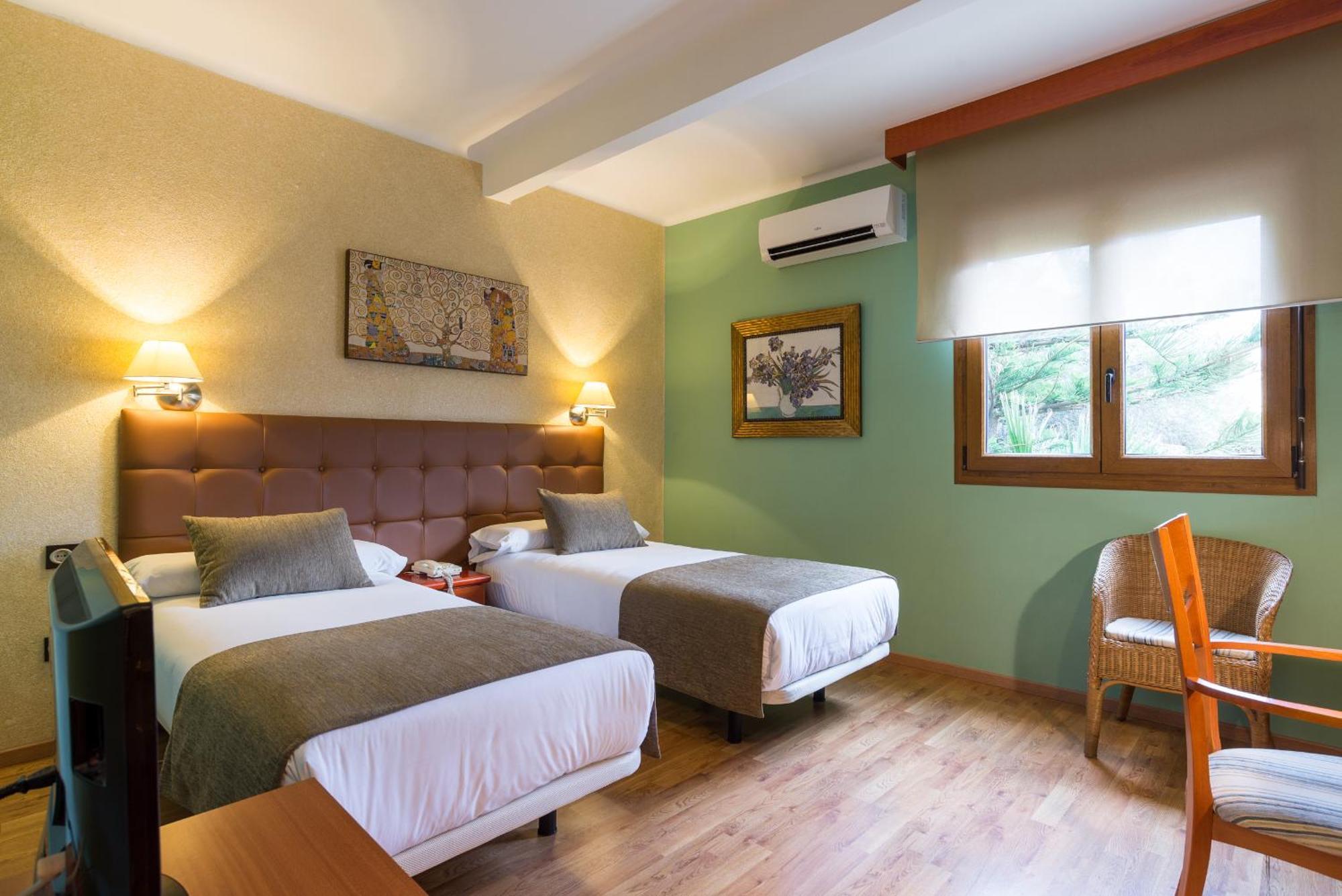 Bypillow California Hotel 2*