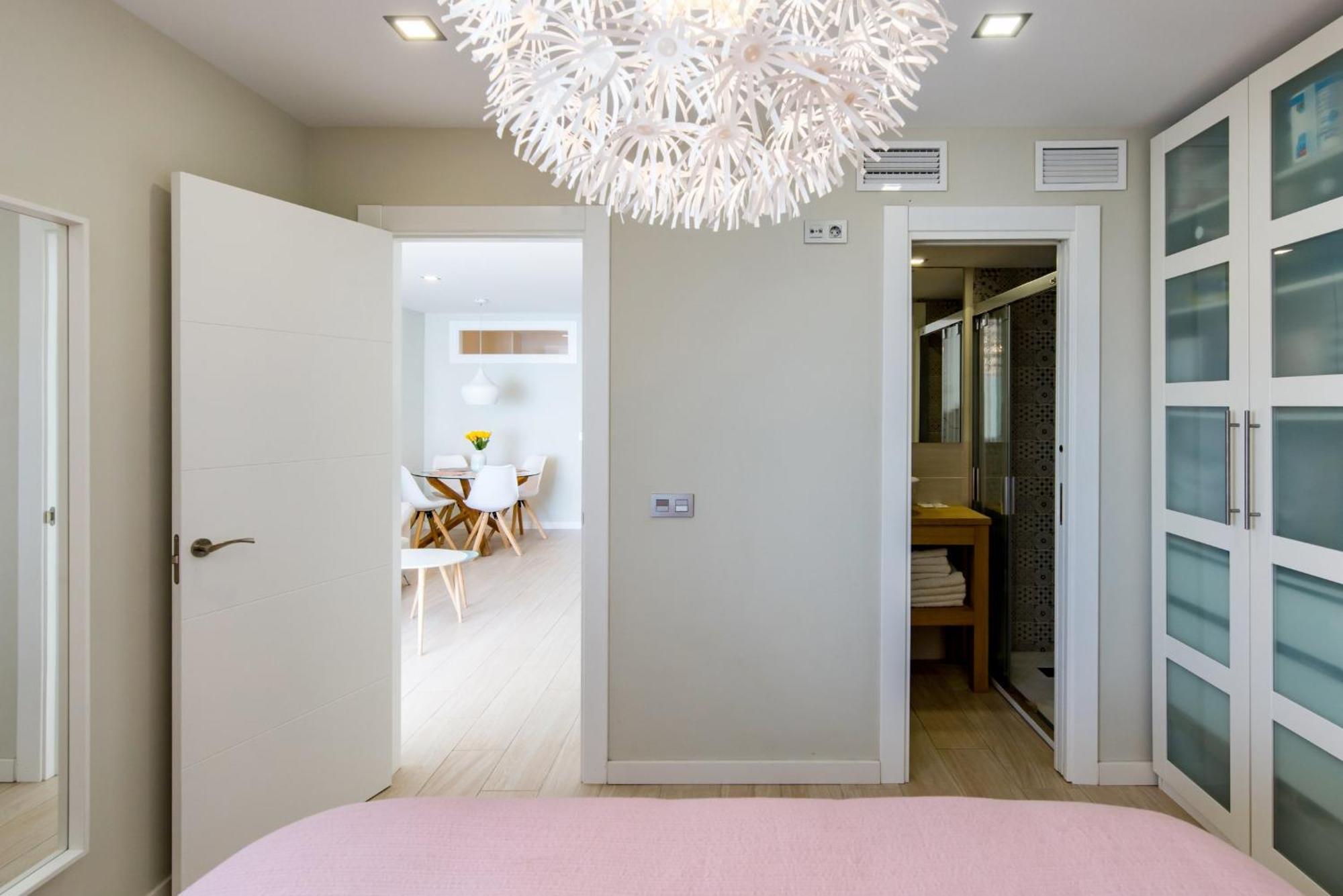 Sorolla 105, Luxury, Beach, Free Parking, Services, Quite Neighborhood, So Málaga