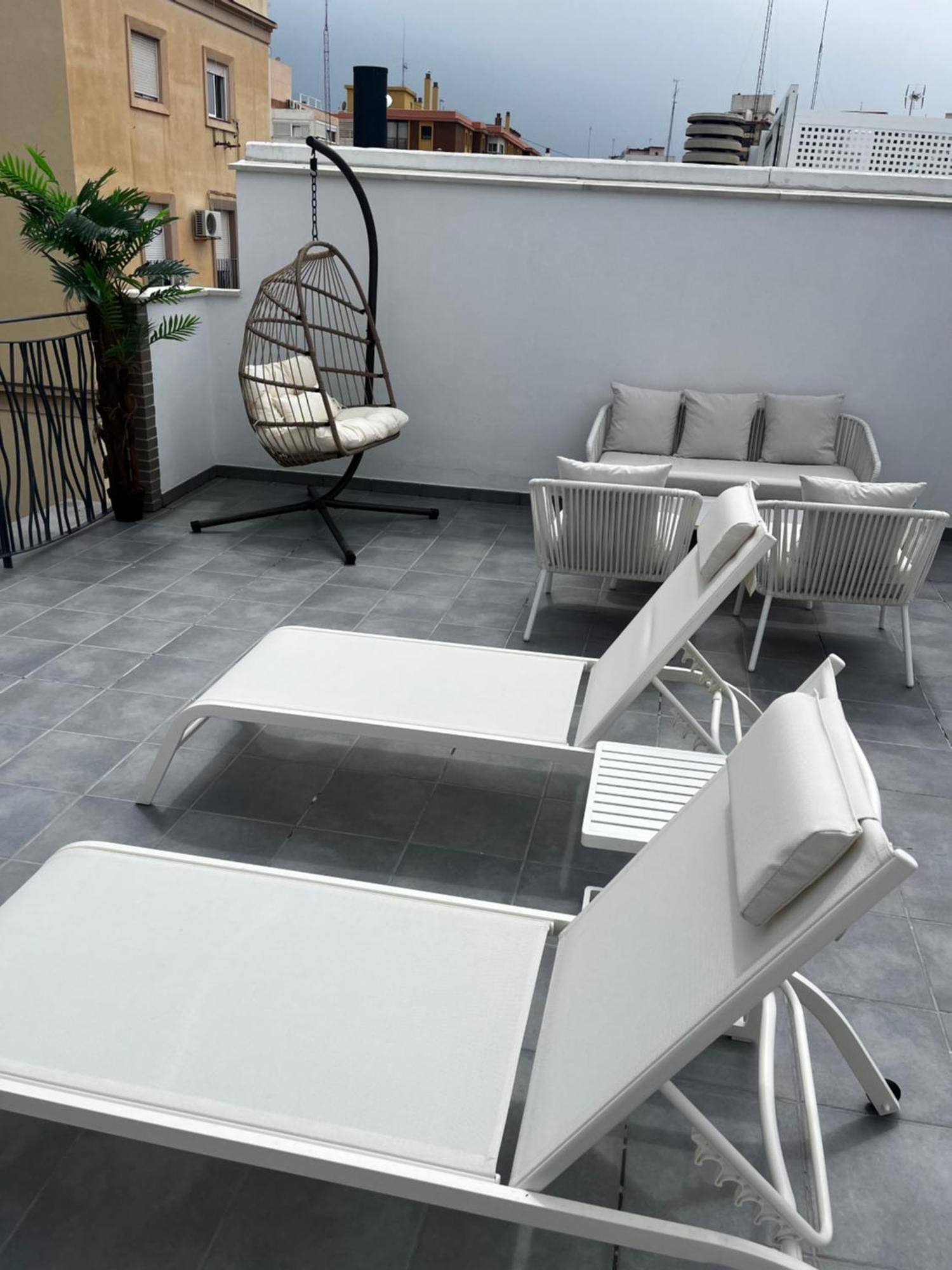 Lovely Close By Center Apartamento