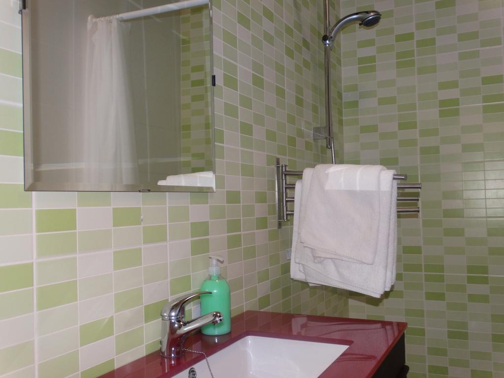 - Nuno Gomez, 24 Apartment Malaga