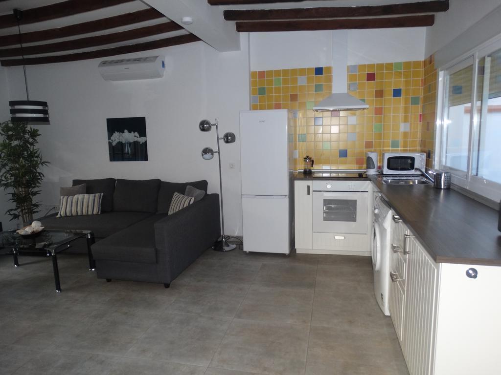 - Nuno Gomez, 24 Apartment Malaga