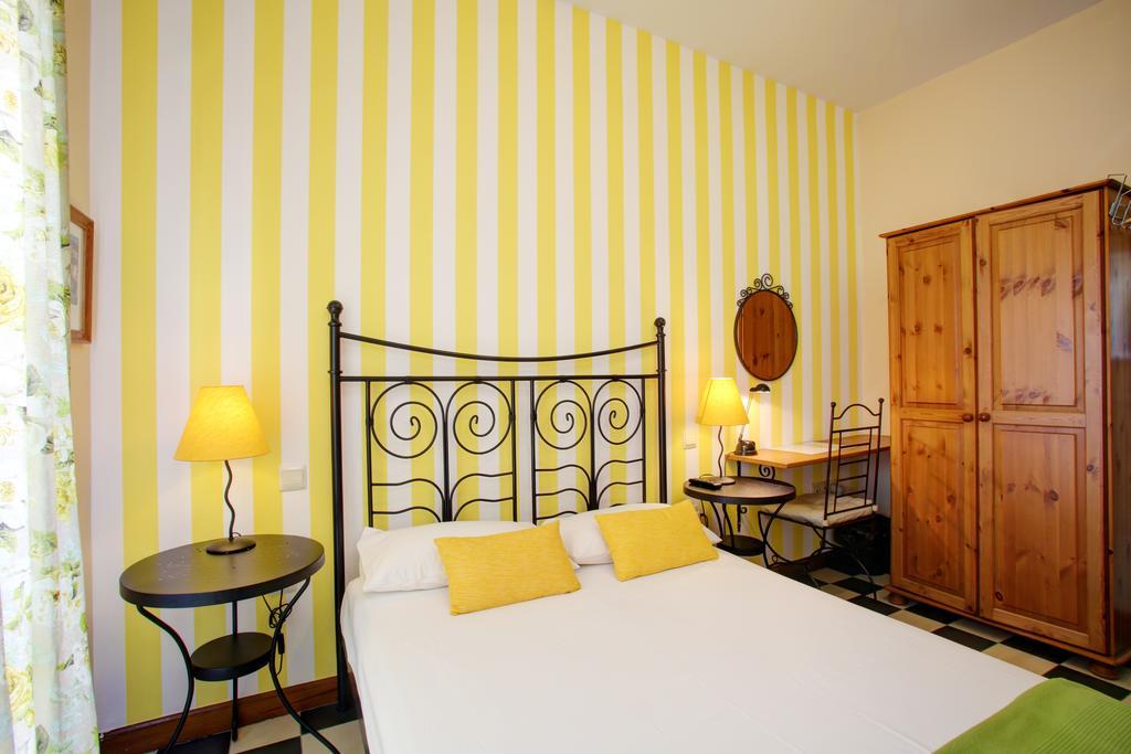 Malaga Lodge Guesthouse Guest house 3*