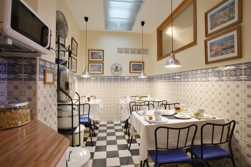 Malaga Lodge Guesthouse Guest house Malaga