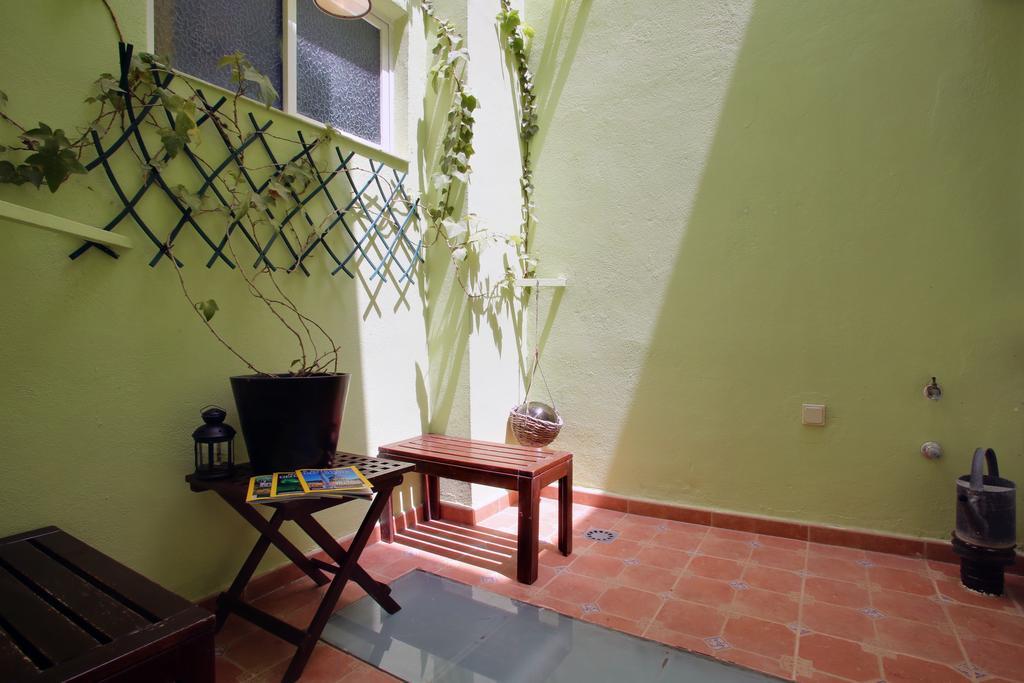 Malaga Lodge Guesthouse Guest house Malaga