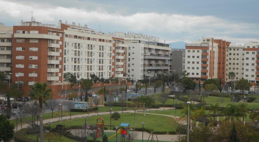 Jardines Del Litoral Momas Homes Apartamento Málaga