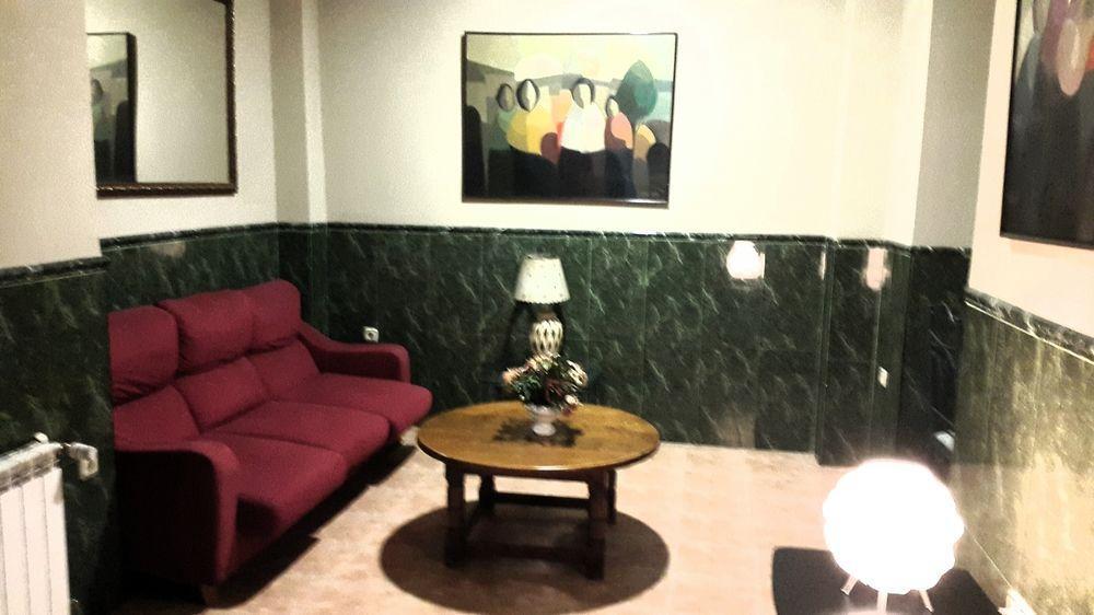 La Casa De Enfrente Pensión