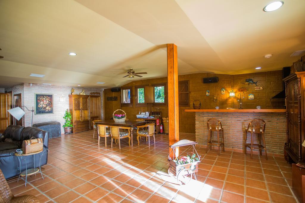 Indonesian Suites Tropical Garden Villa Málaga