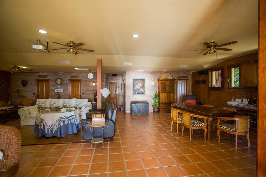 Indonesian Suites Tropical Garden Málaga