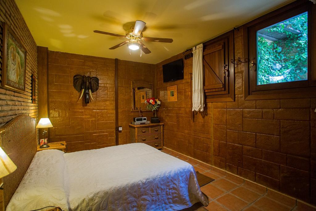 Indonesian Suites Tropical Garden Villa Málaga