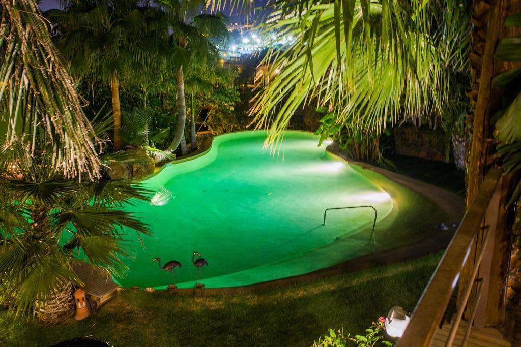 Indonesian Suites Tropical Garden