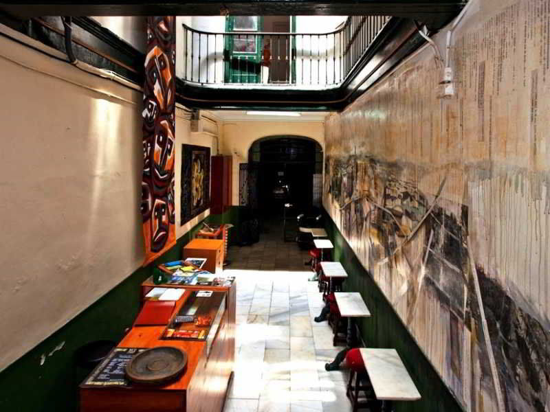 Malaga City Suites Hotel 2*