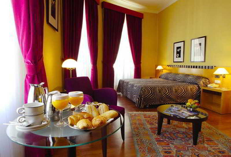 Hotel Mate Larios