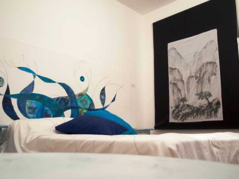 Hotel Malaga City Suites 2*