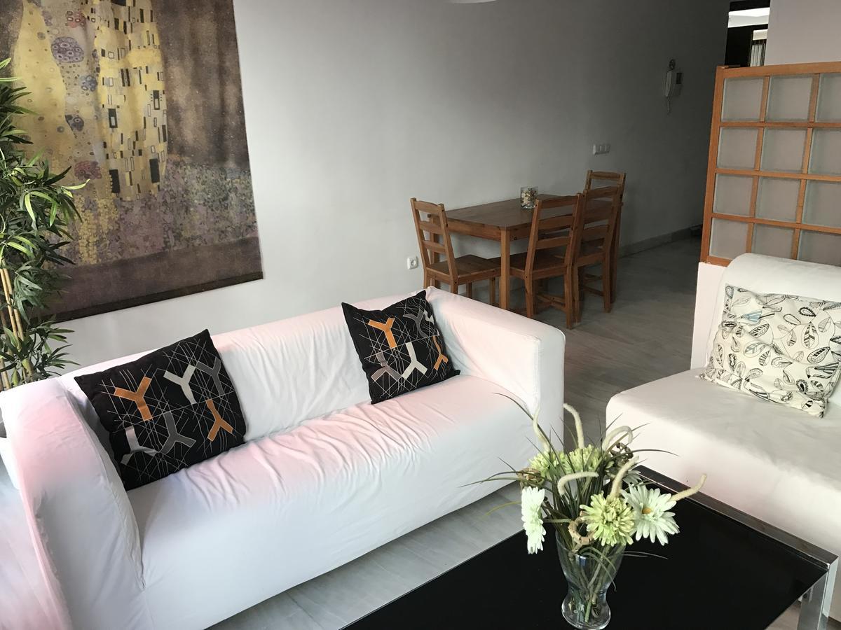 - Jinetes, 13 * Malaga