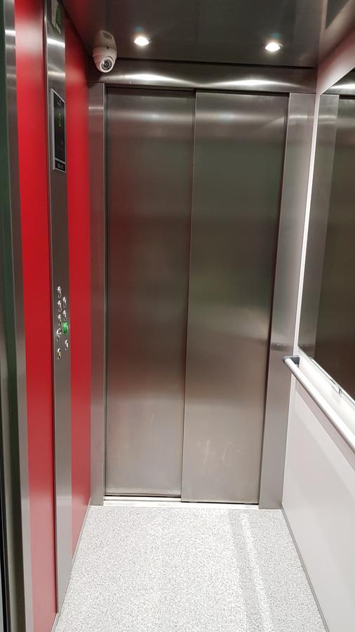 Bonito Atico Cerca De La Estacion De Buses Y Trenes Apartamento Málaga