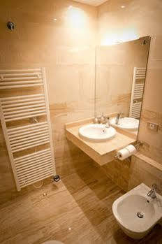 Holidays 2 Hotel