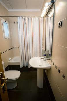 Holidays 2 Hotel