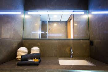 Hotel Holidays 2 4*