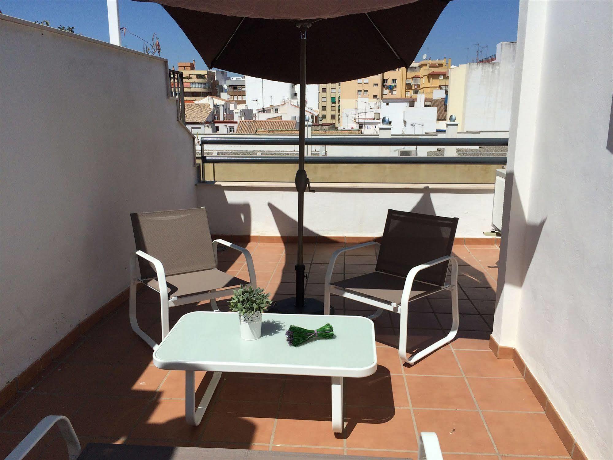 Hotel Holidays 2