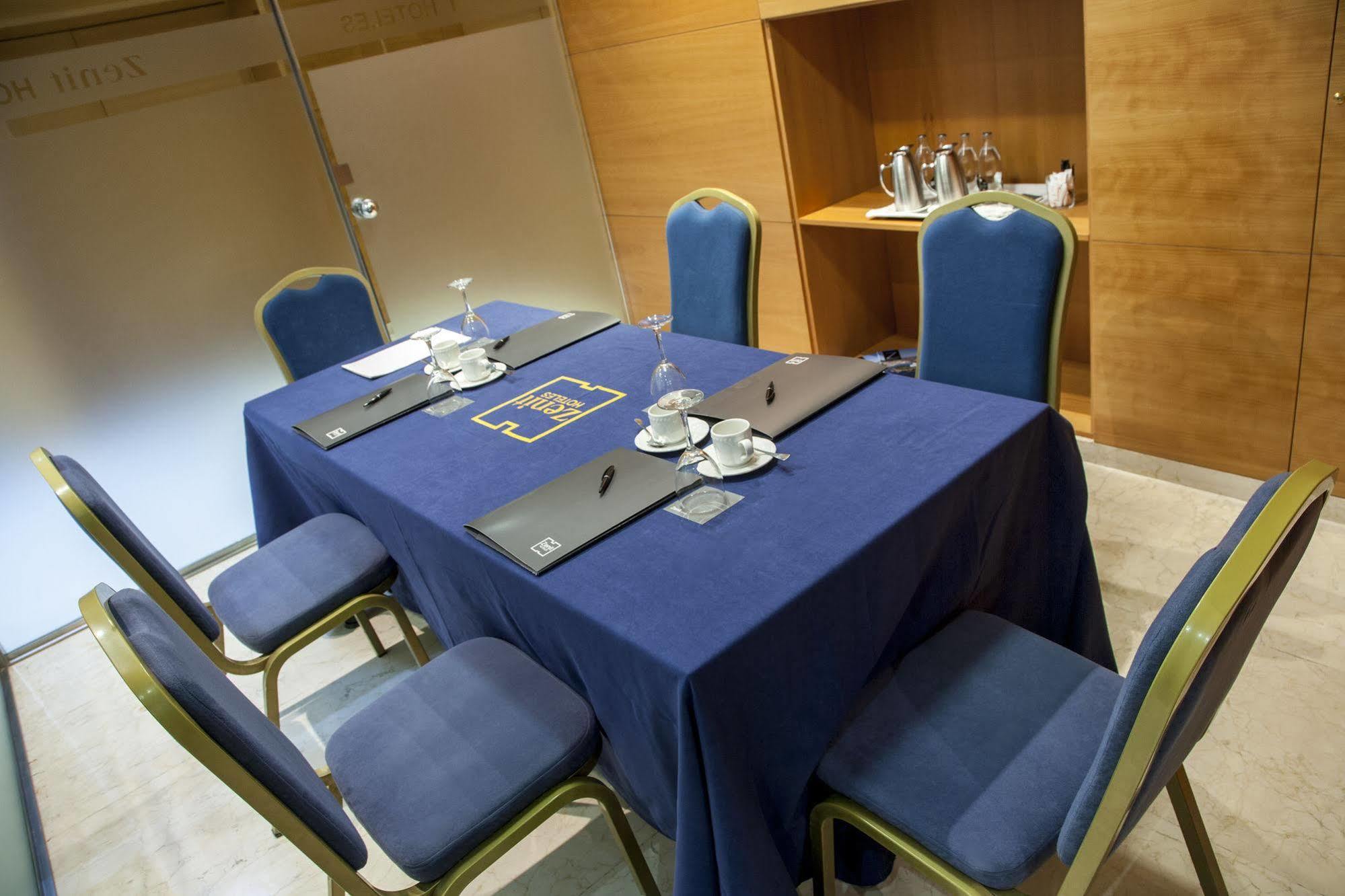 Zenit Hotel 3*