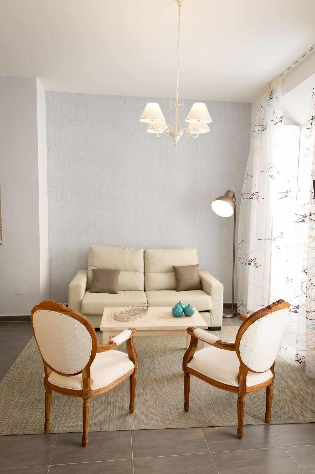 Holidays 2 Charming Apartment