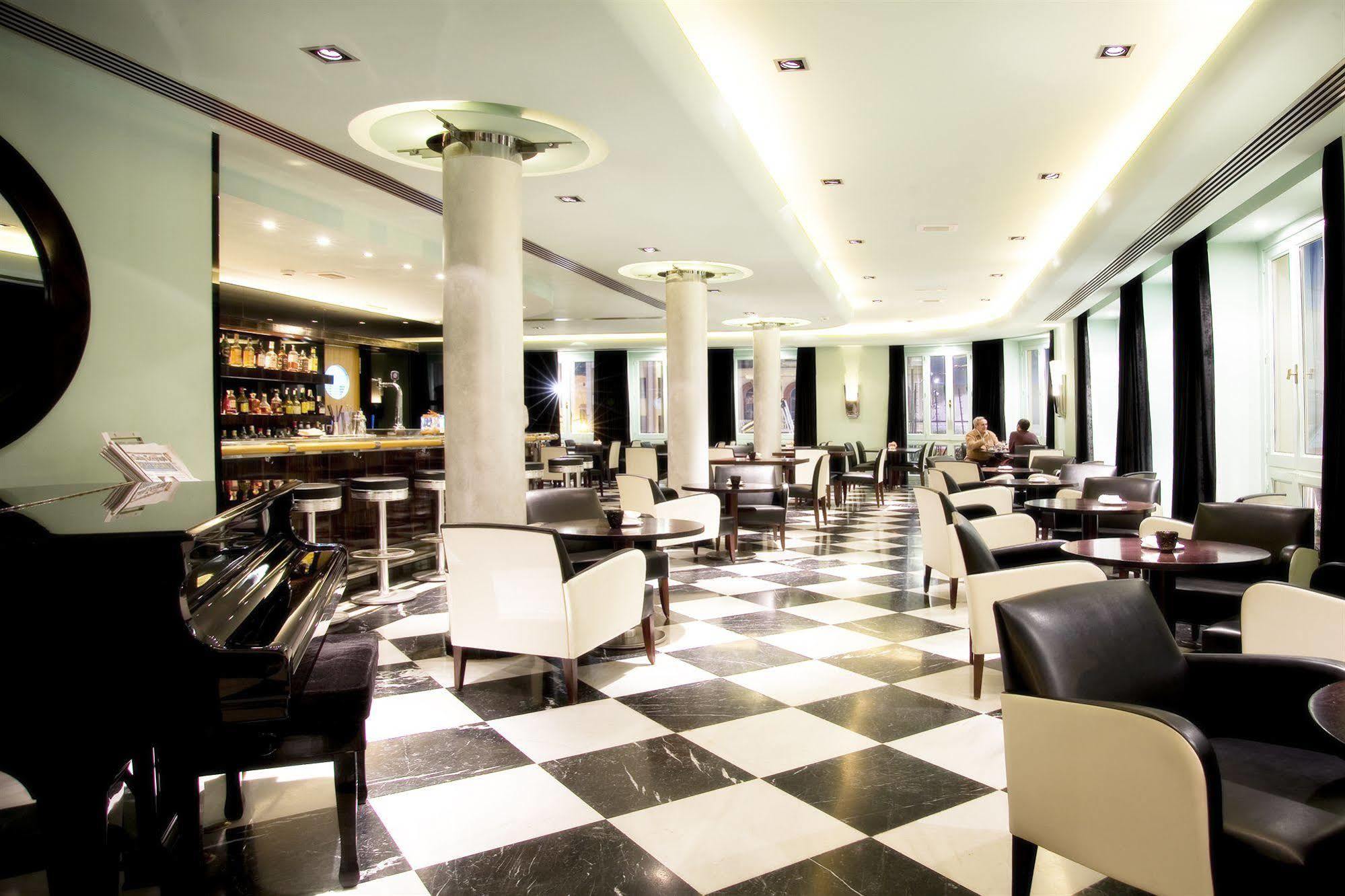 Hotel Mate Larios 4*