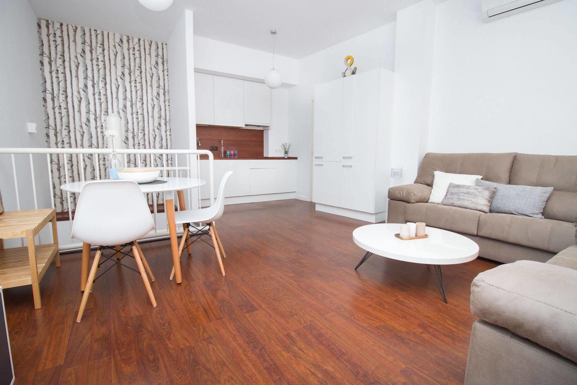 Amazing Modern Duplex Malaga