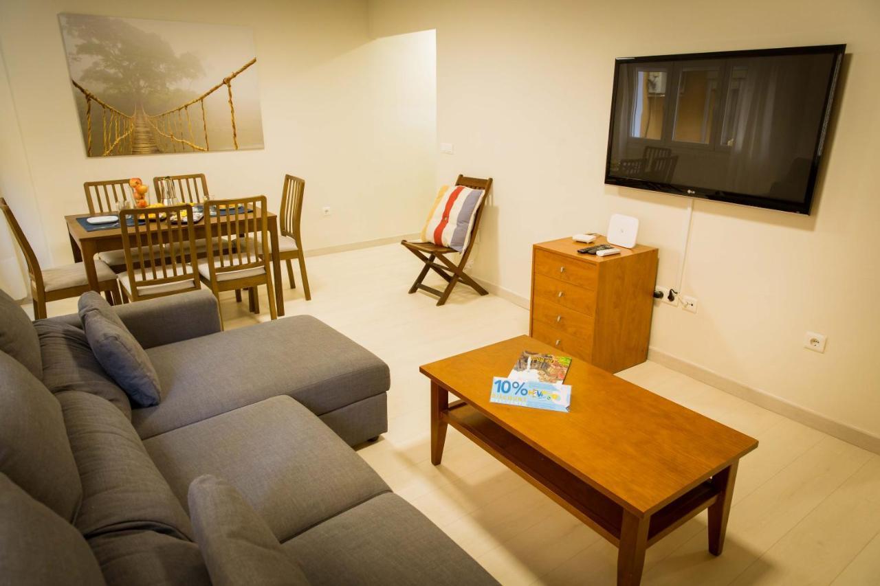 Apartamento 3 Dormitorios Con Balcon Junto Calle Larios