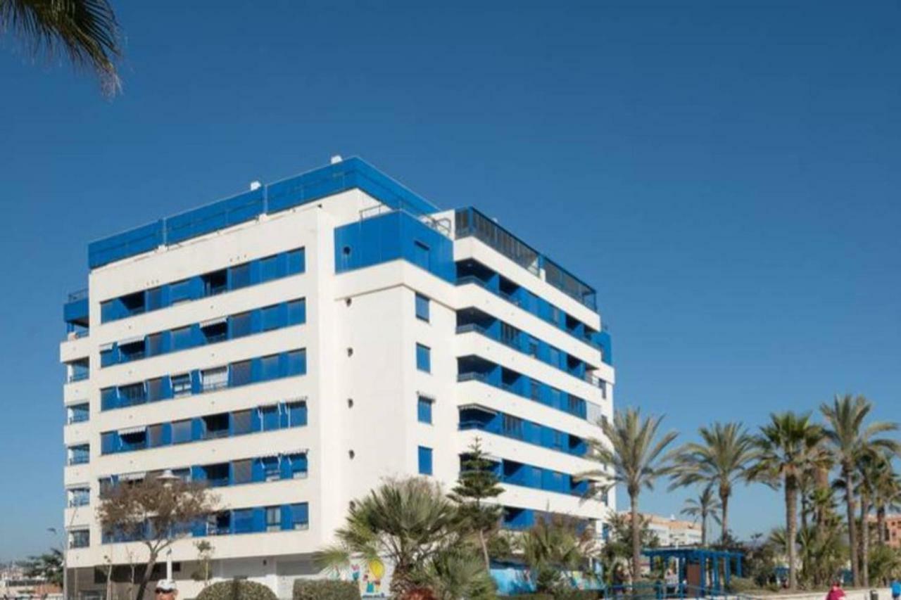 Facing The Sea And Close To The Center Of Apartment *