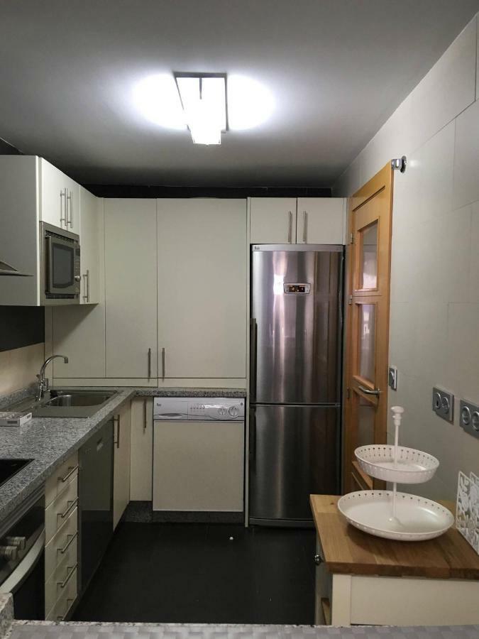 Apartment Facing The Sea And Close To The Center Of Malaga