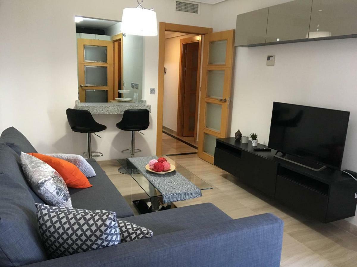 Apartment Facing The Sea And Close To The Center Of *