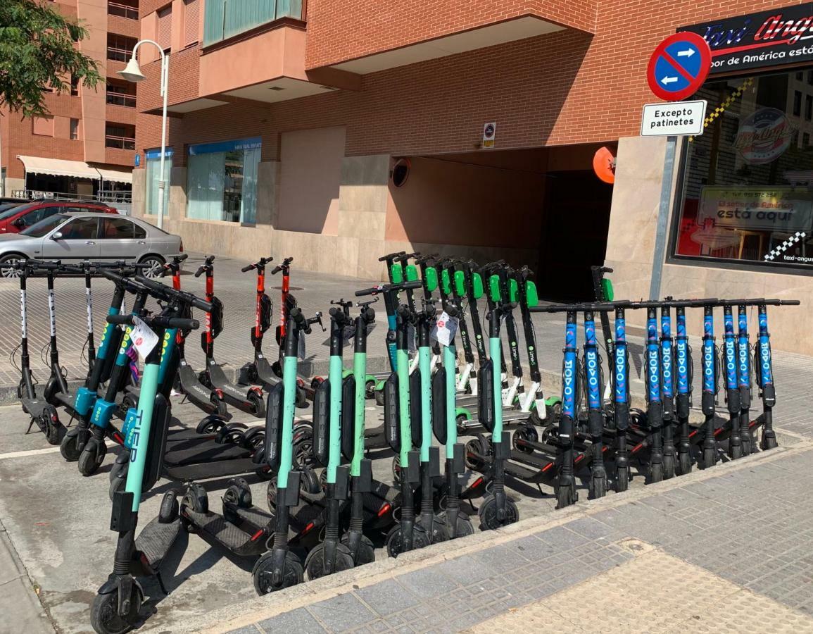 El Sol De Poniente: A 1 Minuto De La Playa, Piscina, Parking Apartamento *