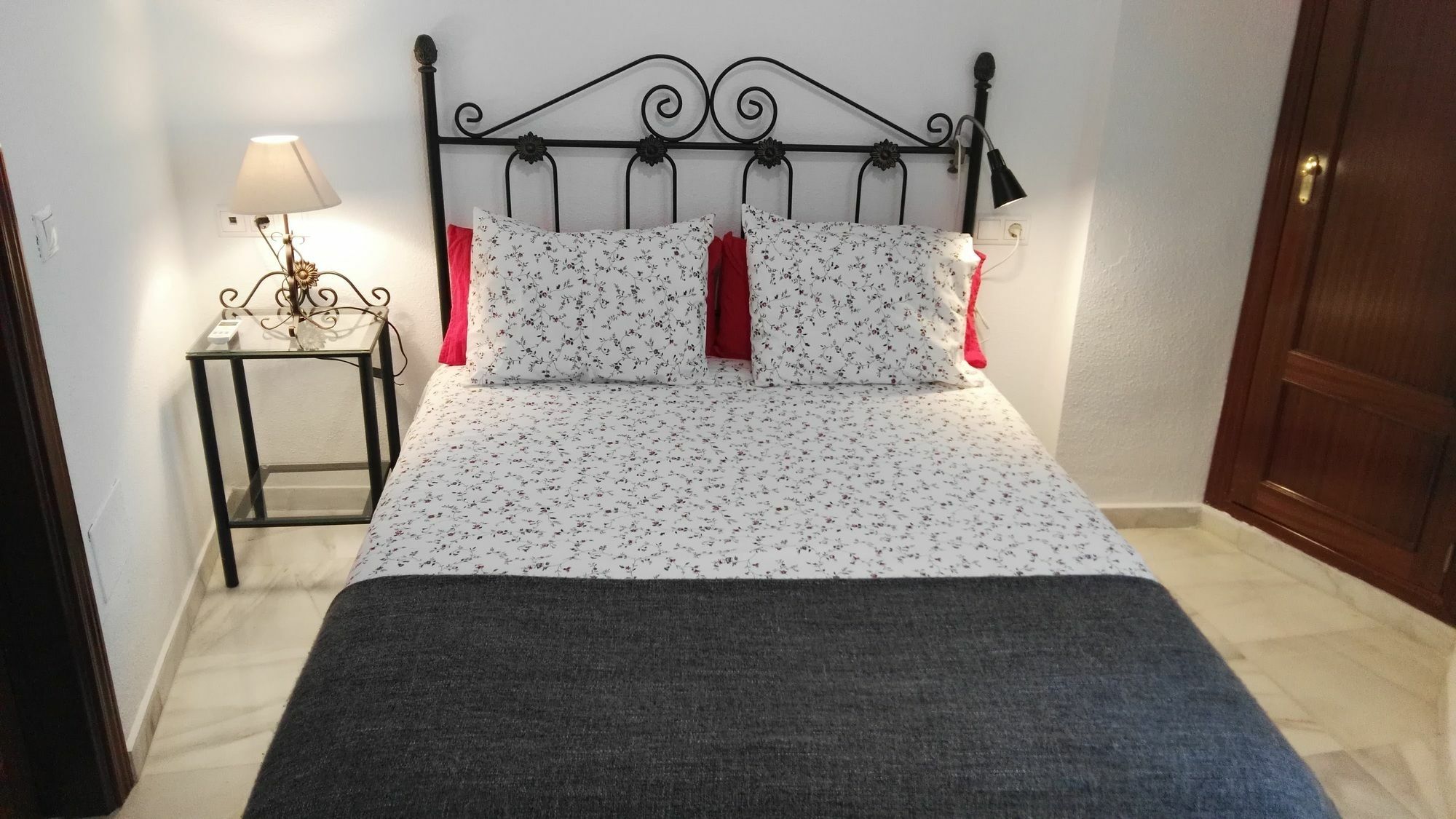 Fan Flat Rosaleda Apartamento