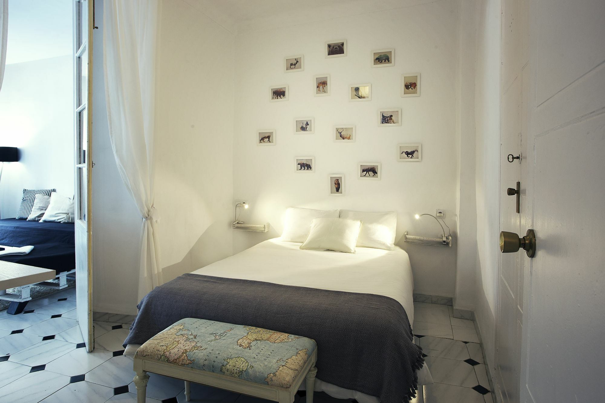 Apartment Bright And Cozy Center